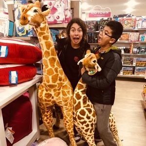 Meet your Posher, Nayeli